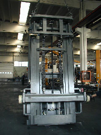 Heavy duty sideloader mast